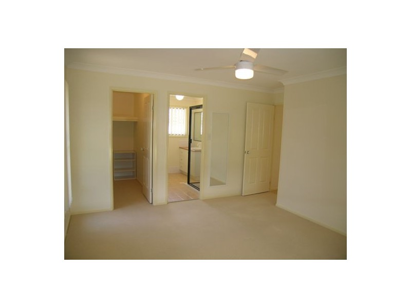 Flinders View QLD 4305