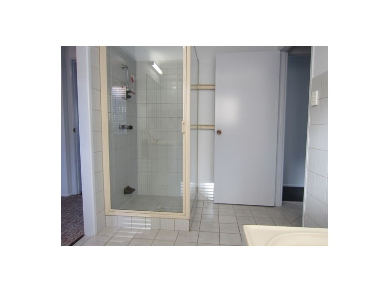 8 Pender Street, North Ipswich QLD 4305