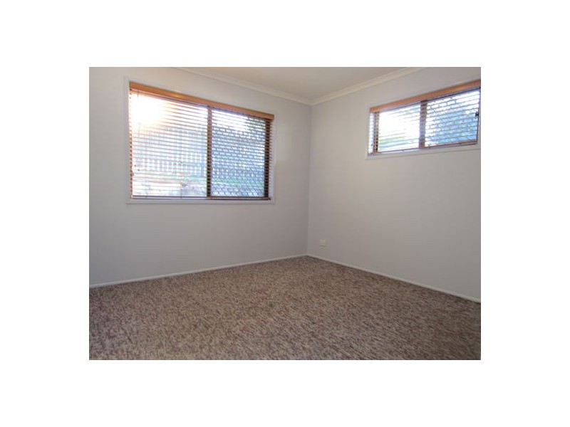 8 Pender Street, North Ipswich QLD 4305