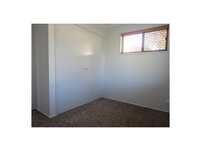 8 Pender Street, North Ipswich QLD 4305