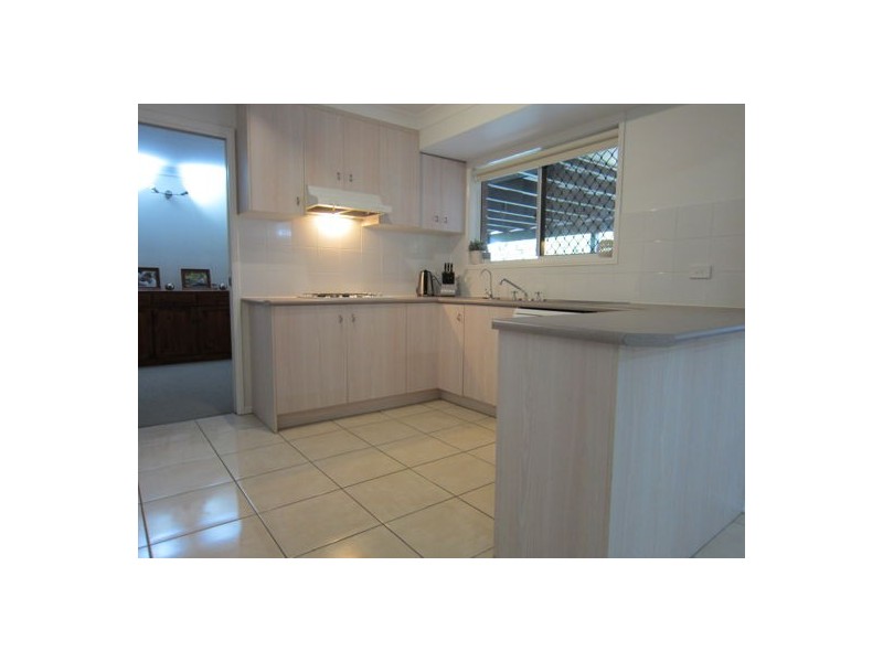 23 Jonquil Circuit, Flinders View QLD 4305