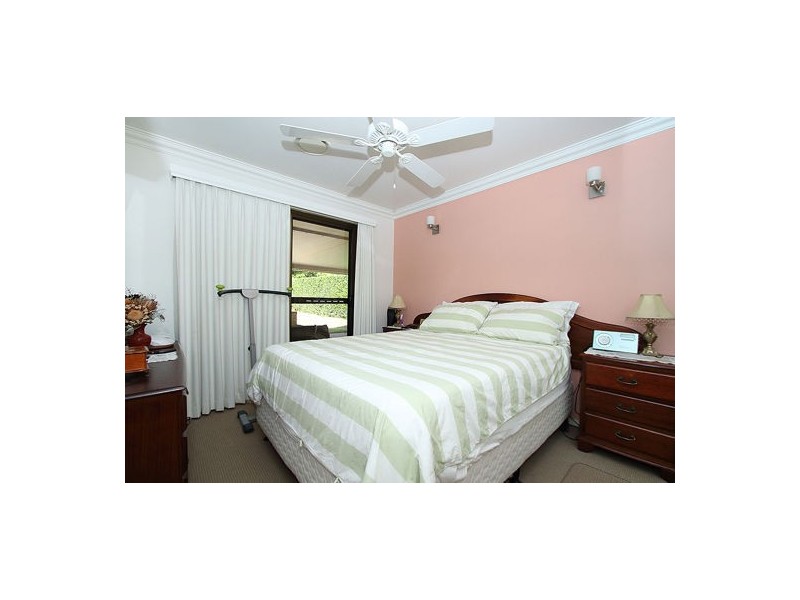 28 Thompson Street, Silkstone QLD 4304