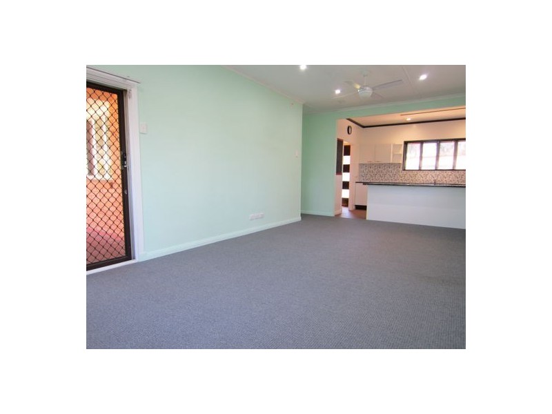 24 Samford Road, Leichhardt QLD 4305