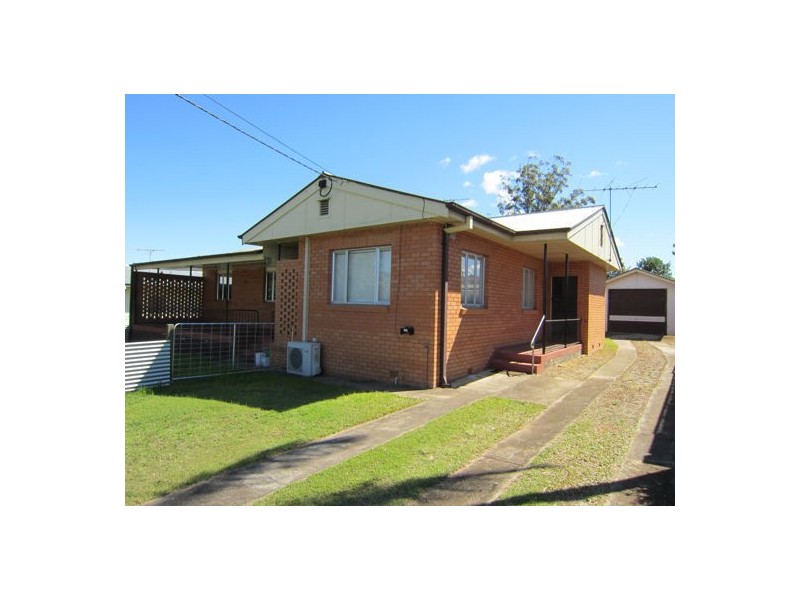 24 Samford Road, Leichhardt QLD 4305
