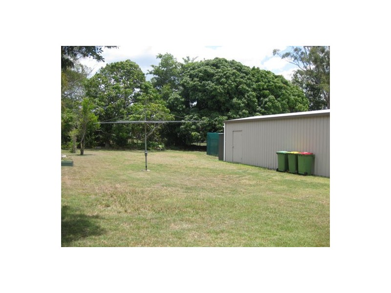 31 Thompson Street, Silkstone QLD 4304