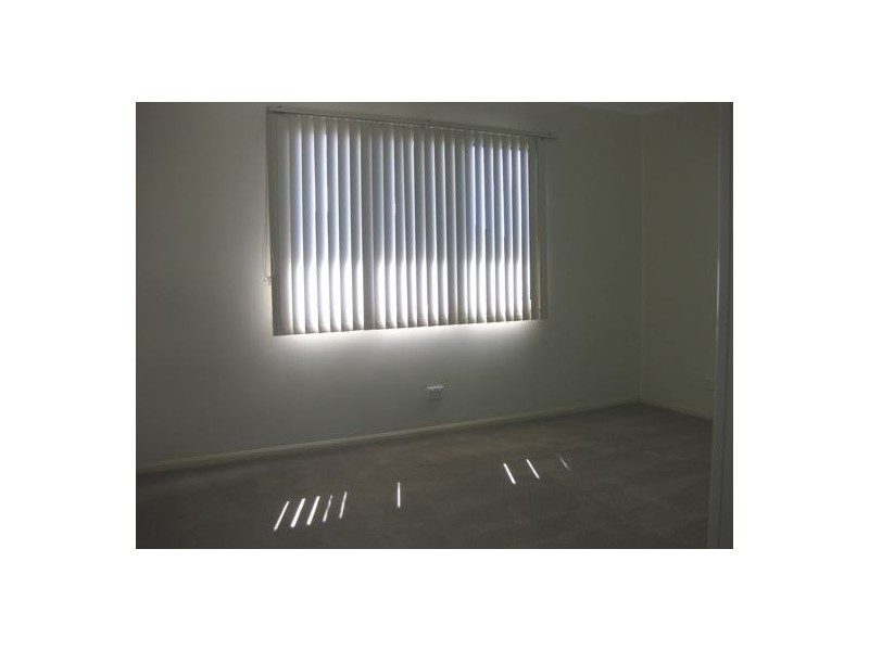 31 Thompson Street, Silkstone QLD 4304