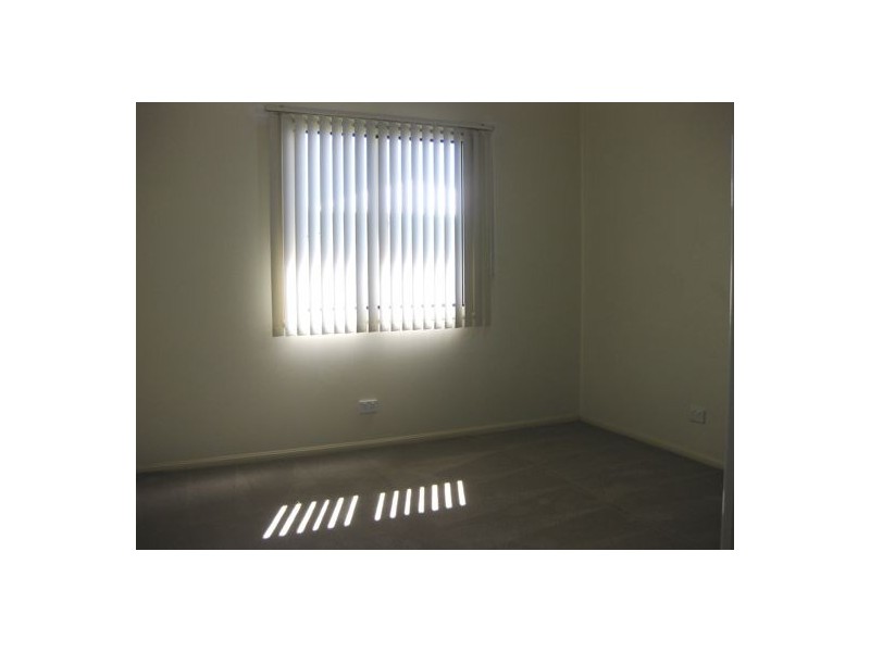 31 Thompson Street, Silkstone QLD 4304