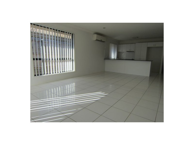 74 Westminster Crescent, Raceview QLD 4305