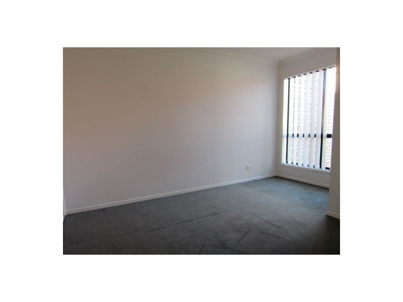 74 Westminster Crescent, Raceview QLD 4305