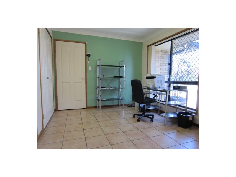 41 Discovery Street, Flinders View QLD 4305