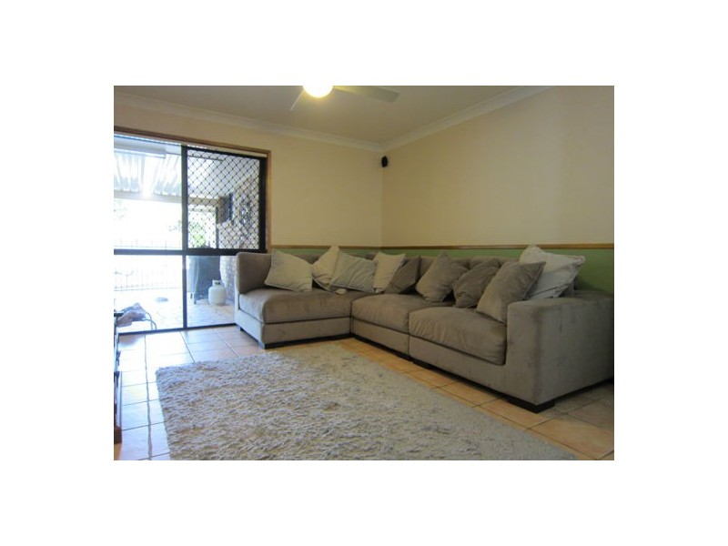 41 Discovery Street, Flinders View QLD 4305
