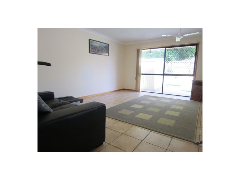 41 Discovery Street, Flinders View QLD 4305