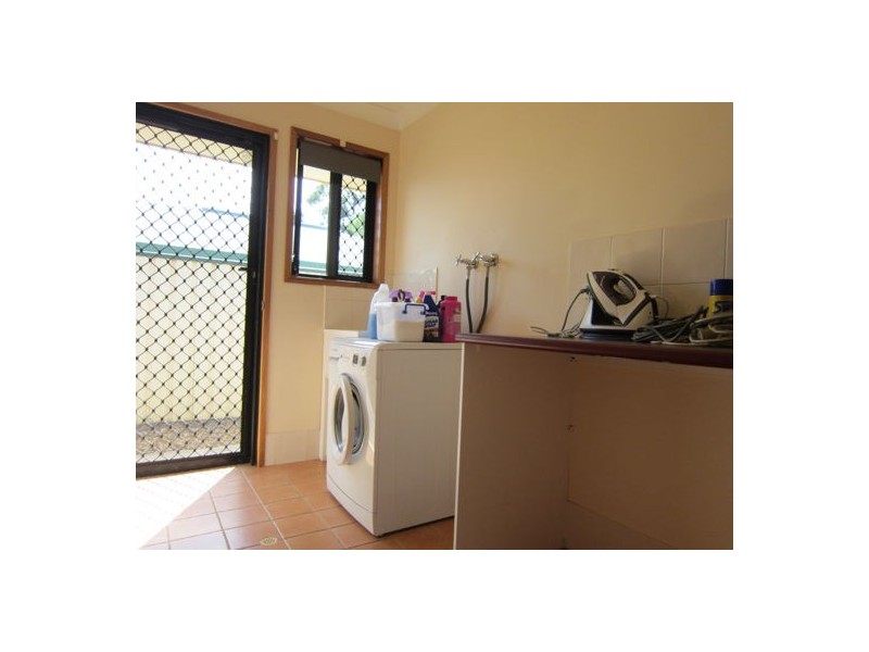 41 Discovery Street, Flinders View QLD 4305