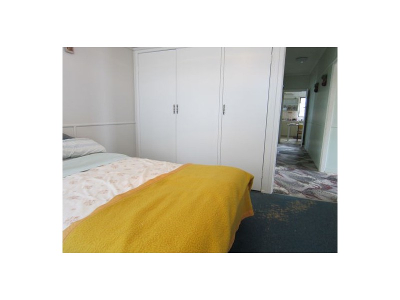 79 Raceview Street, Raceview QLD 4305