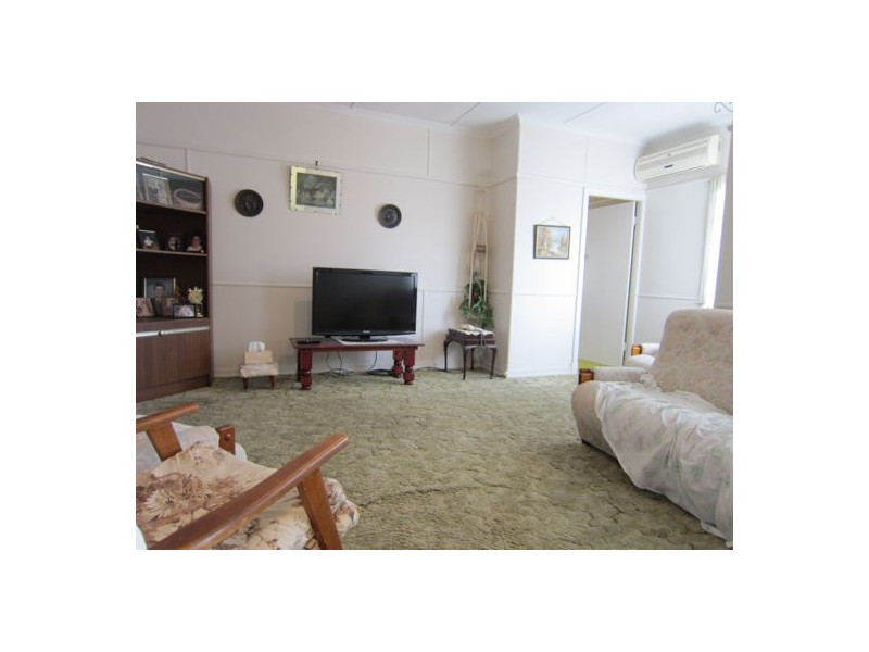 79 Raceview Street, Raceview QLD 4305