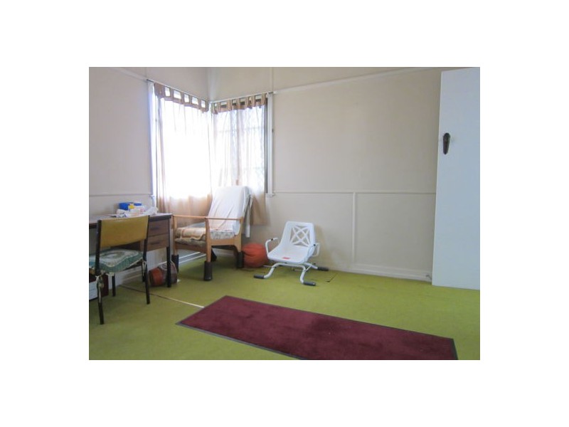 79 Raceview Street, Raceview QLD 4305