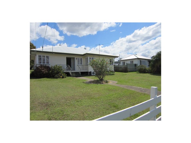 79 Raceview Street, Raceview QLD 4305