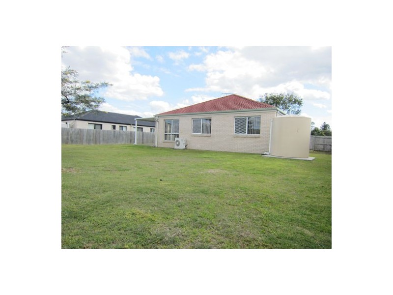8 Jack Conway Street, One Mile QLD 4305