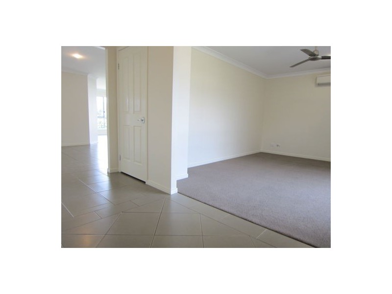 8 Jack Conway Street, One Mile QLD 4305