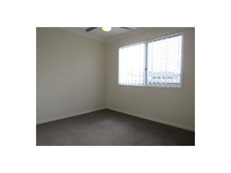 8 Jack Conway Street, One Mile QLD 4305