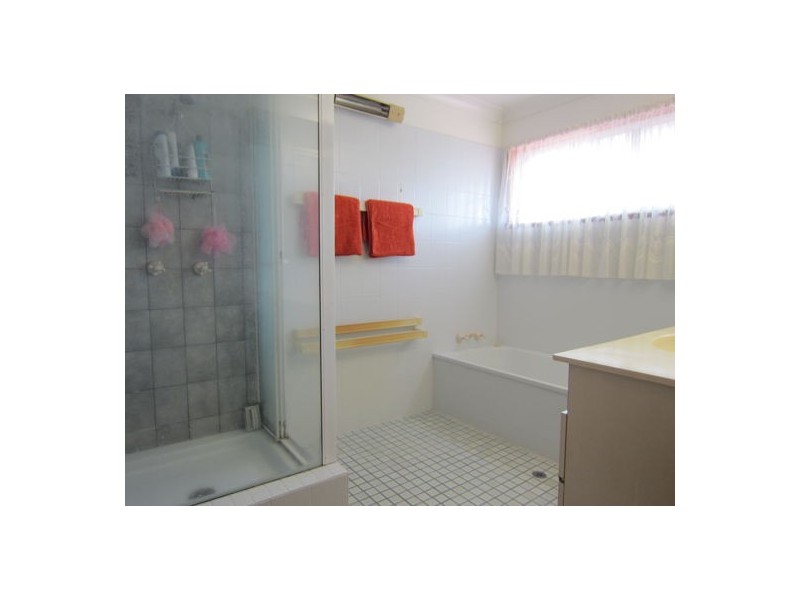 19 Horton Street, Bundamba QLD 4304