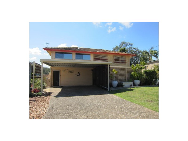 37 Prunda Parade, Raceview QLD 4305