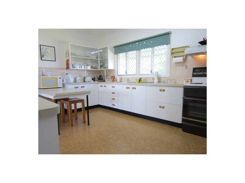 6 McGill Street, Raceview QLD 4305