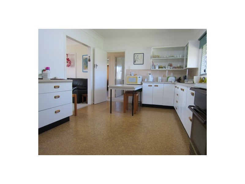 6 McGill Street, Raceview QLD 4305