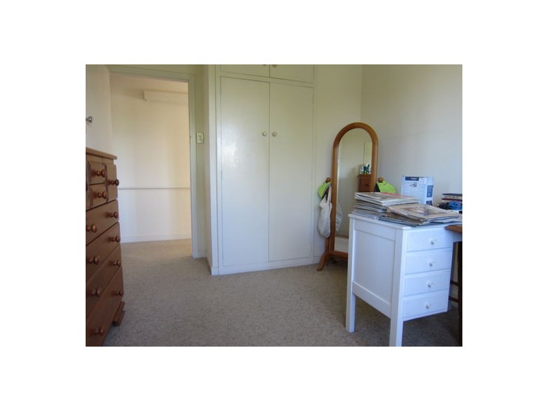 6 McGill Street, Raceview QLD 4305