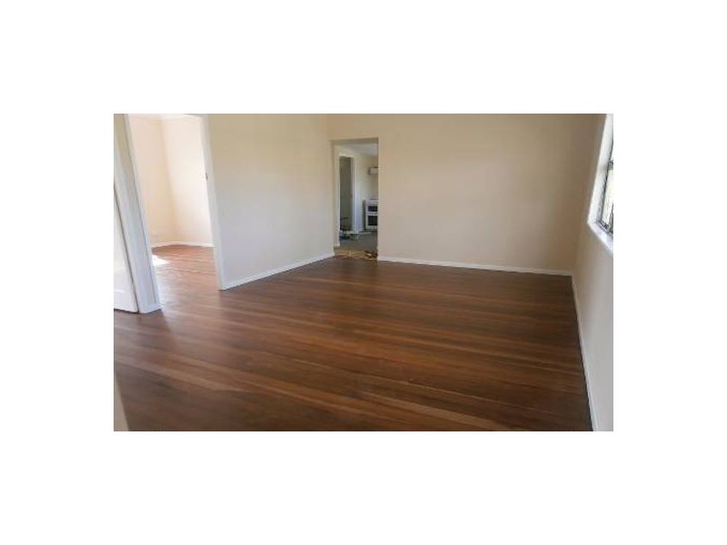 12 McNamara Street, Leichhardt QLD 4305