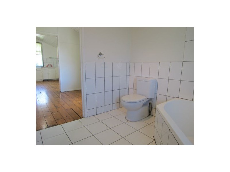 25 McGill Street, Basin Pocket QLD 4305