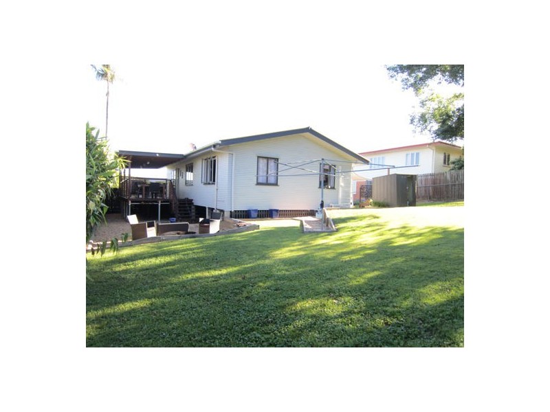 12 Edwards Street, Eastern Heights QLD 4305