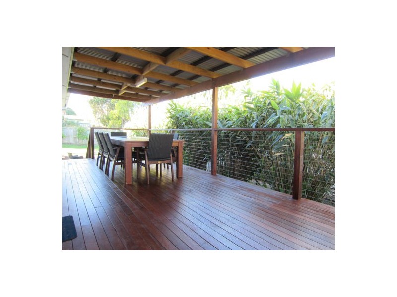 12 Edwards Street, Eastern Heights QLD 4305