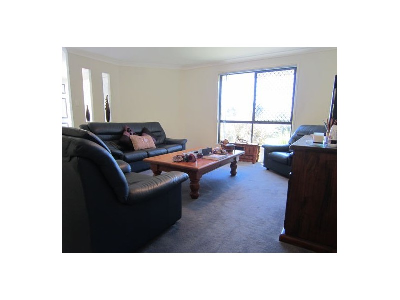 9 Karen Court, Raceview QLD 4305