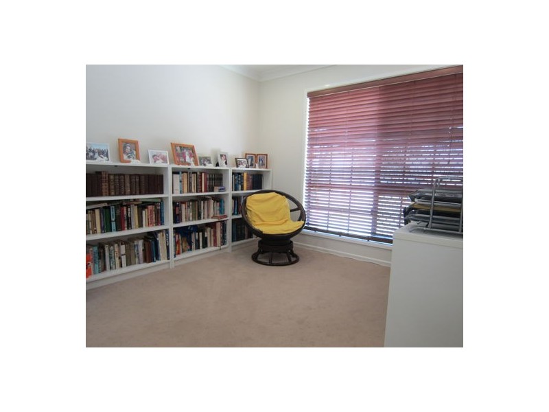 39 Fassifern Street, Peak Crossing QLD 4306