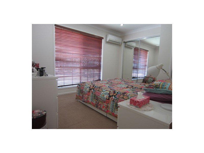 39 Fassifern Street, Peak Crossing QLD 4306