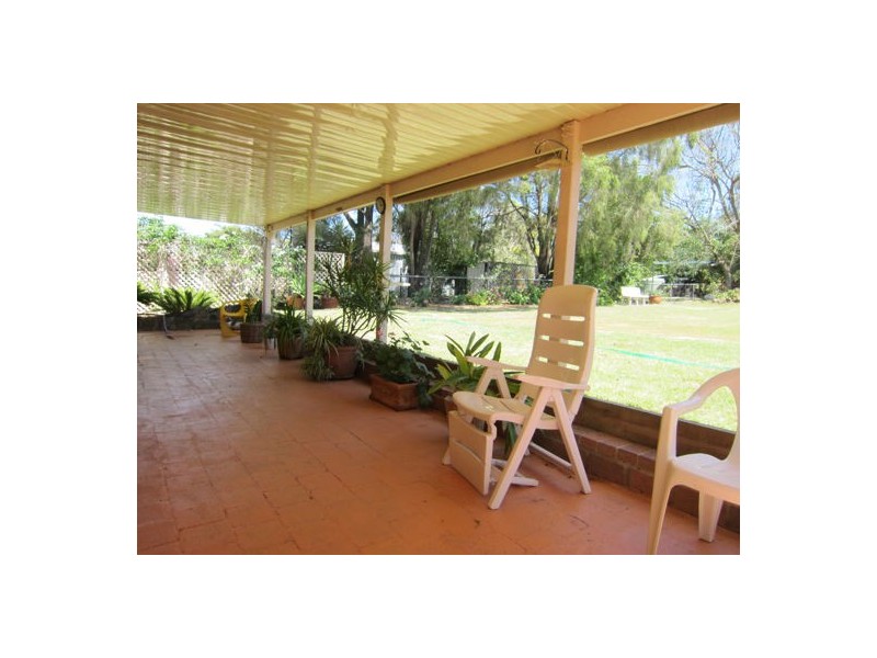 39 Fassifern Street, Peak Crossing QLD 4306