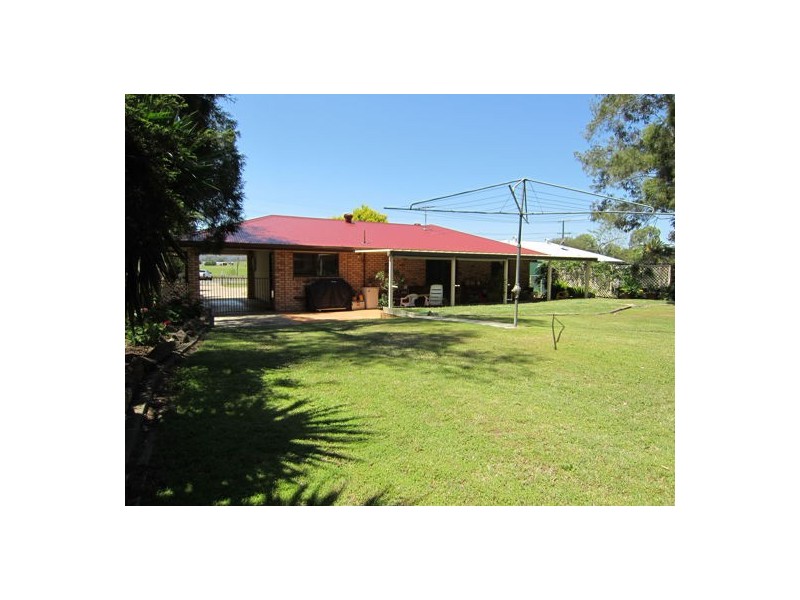 39 Fassifern Street, Peak Crossing QLD 4306