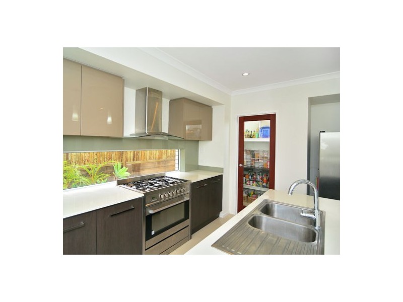 3 Azure Court, Deebing Heights QLD 4306