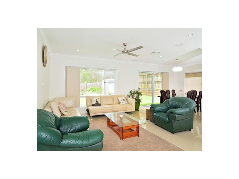 3 Azure Court, Deebing Heights QLD 4306