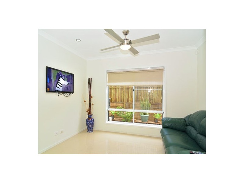 3 Azure Court, Deebing Heights QLD 4306