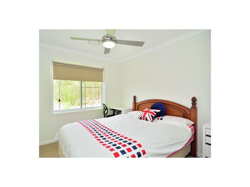 3 Azure Court, Deebing Heights QLD 4306