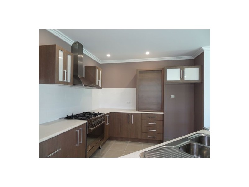 27 Tulip Street, Yamanto QLD 4305