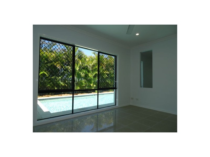 27 Tulip Street, Yamanto QLD 4305