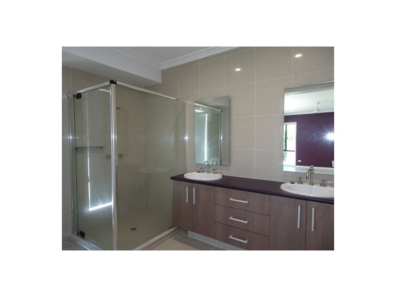27 Tulip Street, Yamanto QLD 4305