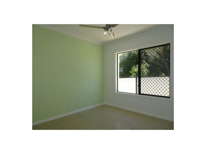 27 Tulip Street, Yamanto QLD 4305