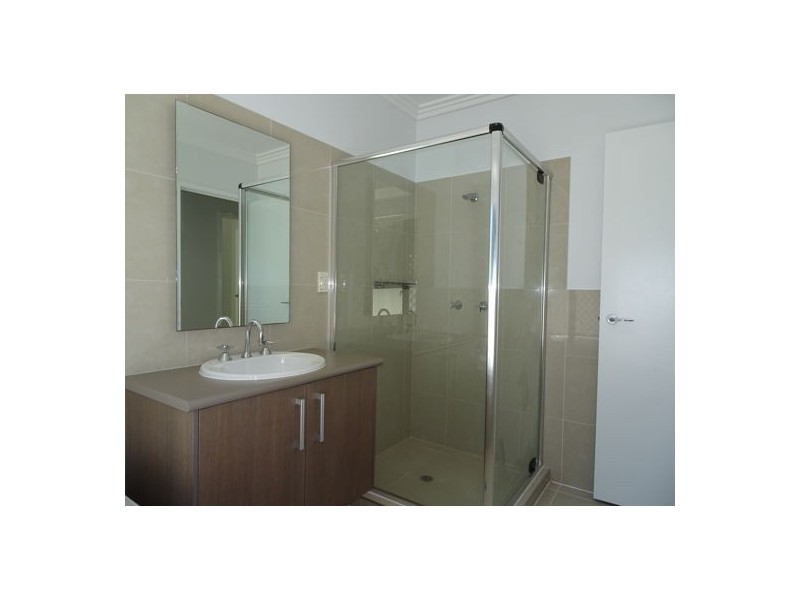 27 Tulip Street, Yamanto QLD 4305