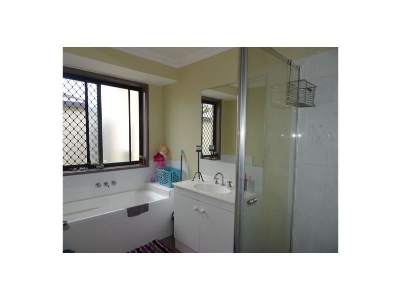 72 Honeywood Drive, Fernvale QLD 4306
