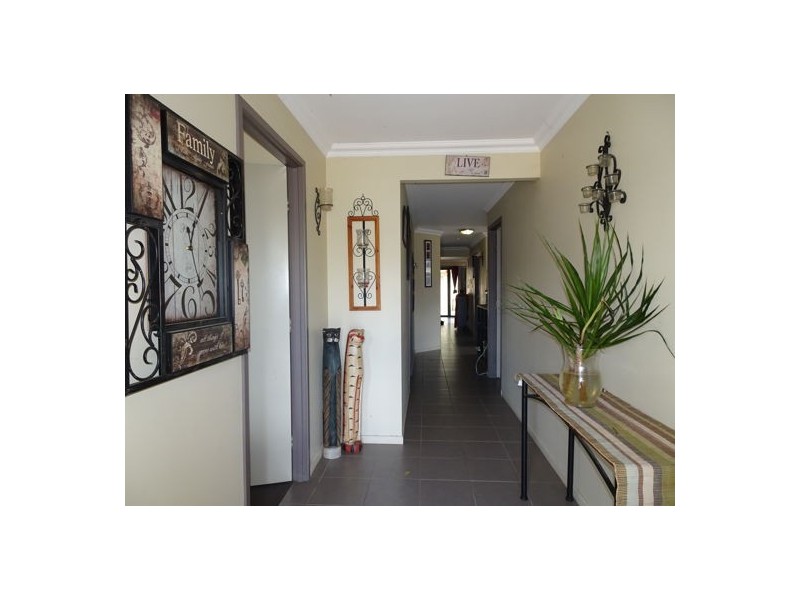 72 Honeywood Drive, Fernvale QLD 4306