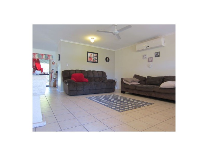 128 Equestrian Drive, Yamanto QLD 4305